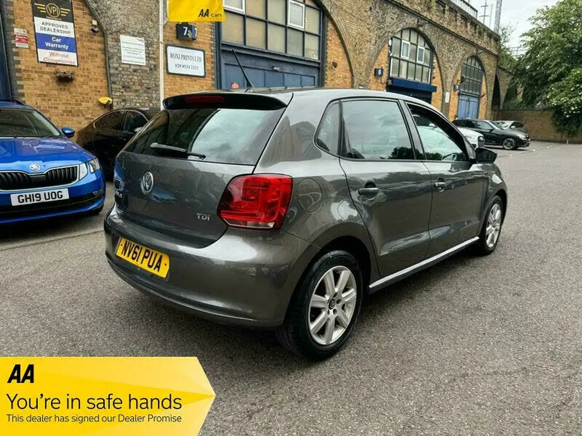 2012-volkswagen-polo-12td-match-5d-big-19
