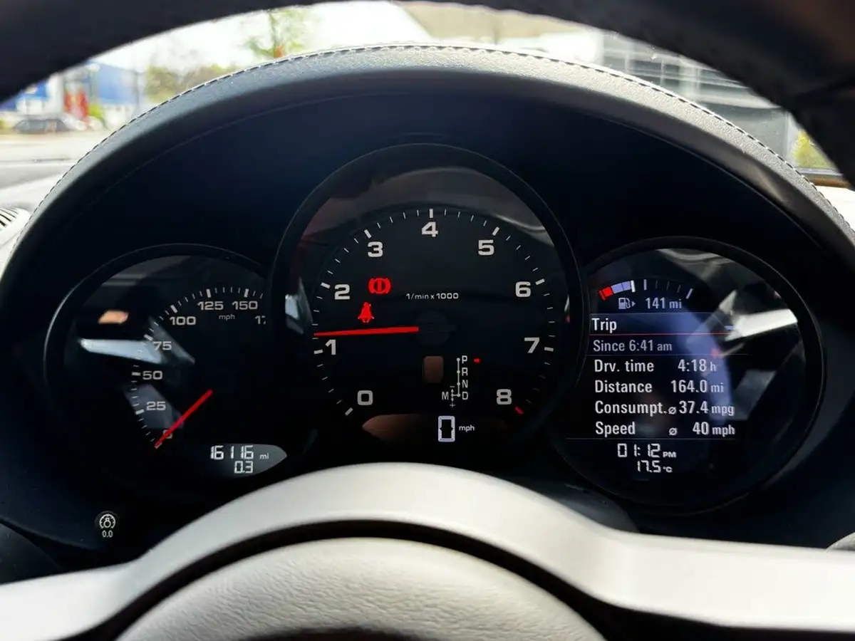 2019-porsche-boxster-718-20-boxster-pdk-big-35