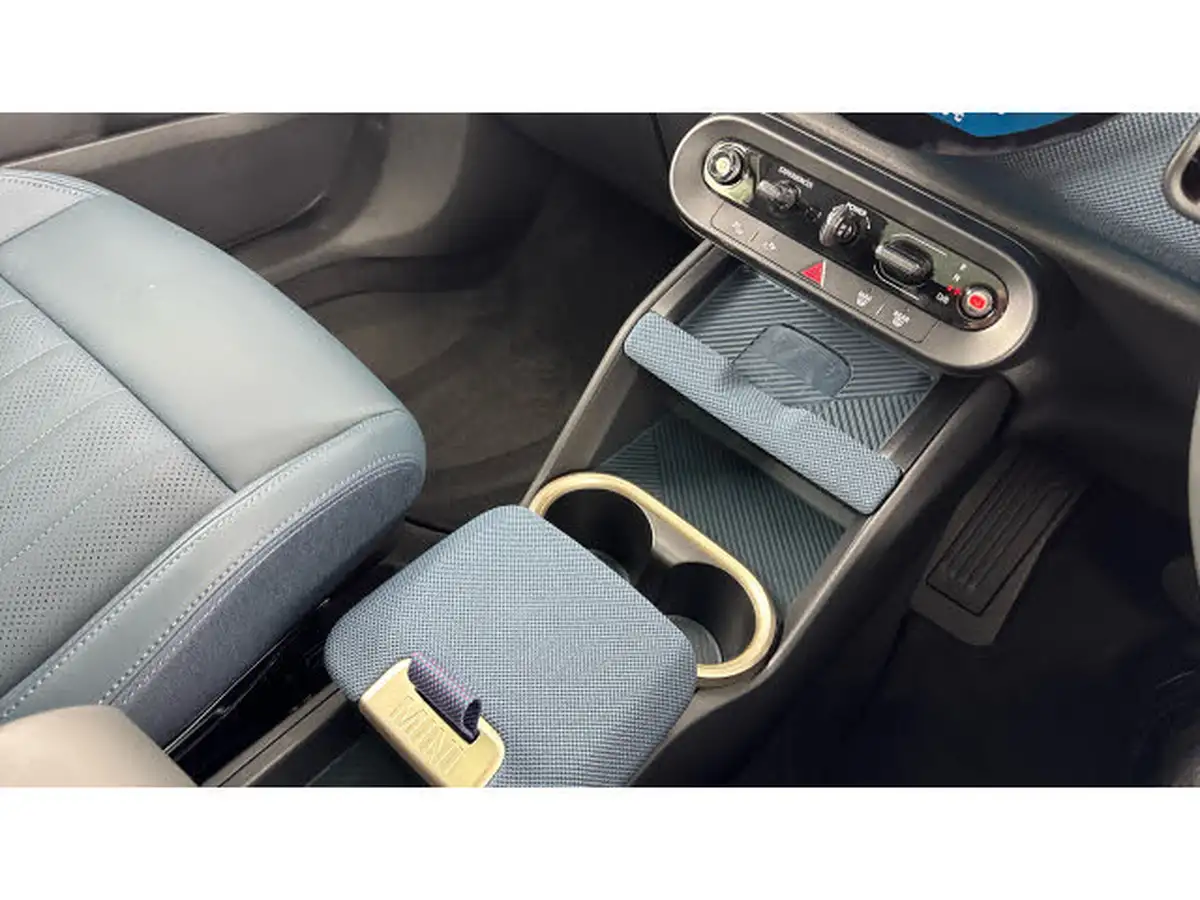 2024-mini-countryman-e-cooper-e-exclusive-big-9