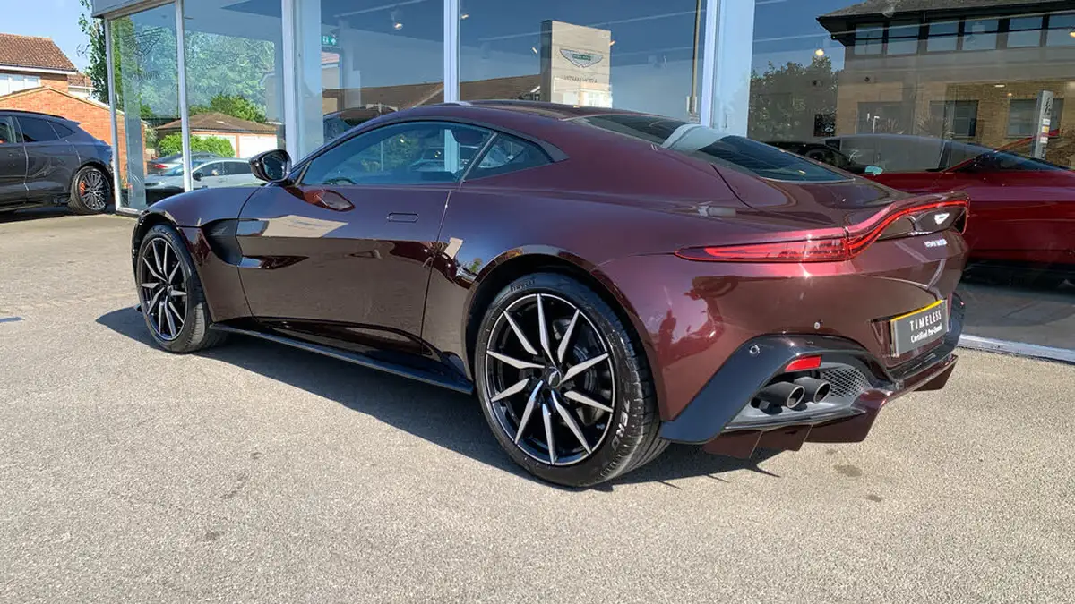 2019-aston-martin-vantage-40-v8-vantage-big-27