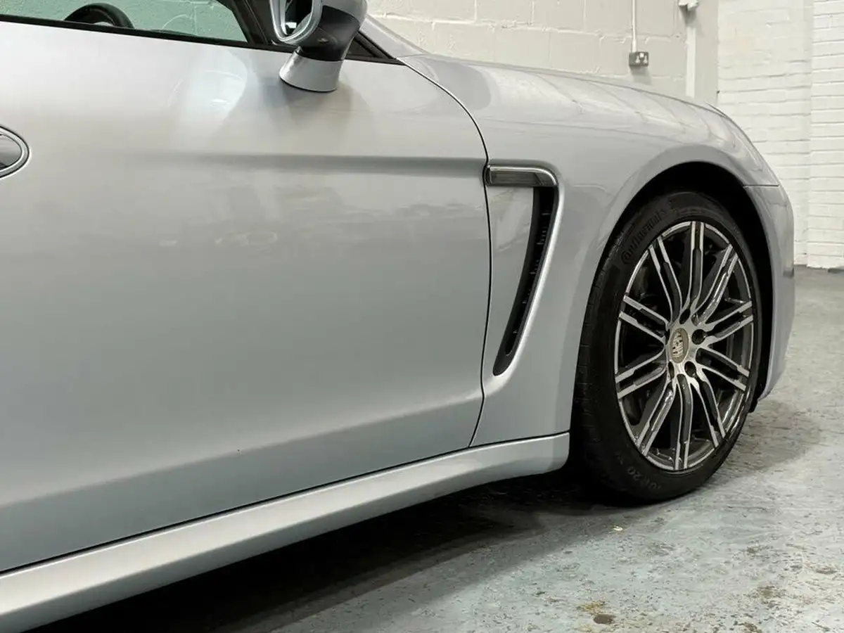 2014-porsche-panamera-30td-big-42