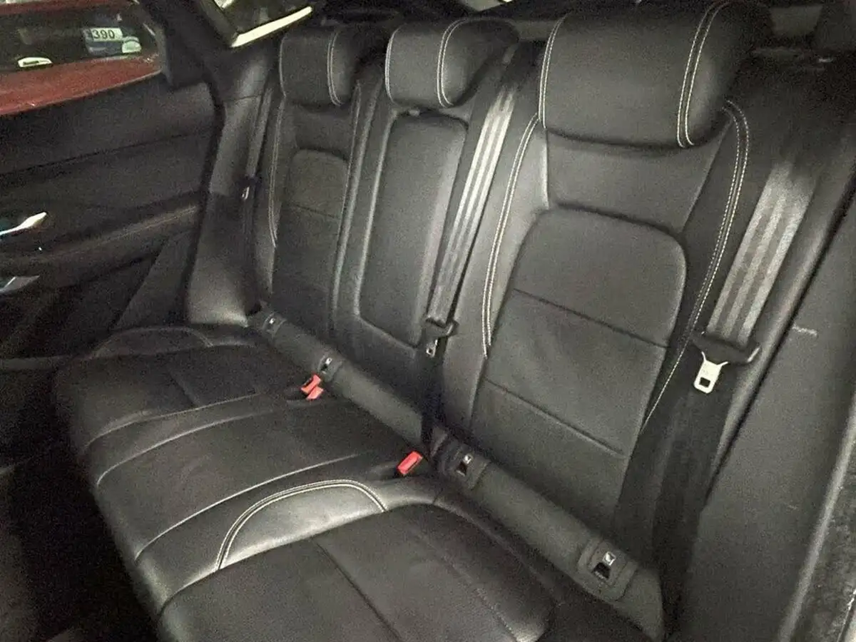 2018-jaguar-e-pace-20-i4d-r-dynamic-s-150ps-big-23