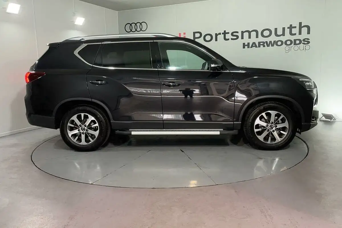 2024-kgm-ssangyong-rexton-22td-k30-big-1