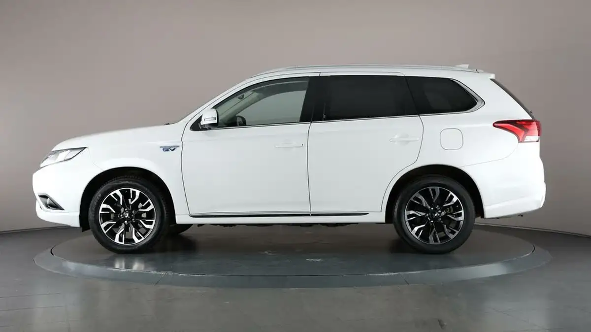 2017-mitsubishi-outlander-20-4hs-phev-5st-big-33