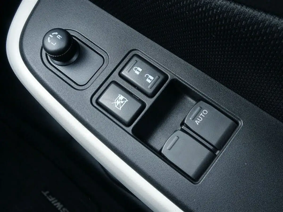 2021-suzuki-swift-12-dualjet-sz-l-big-23