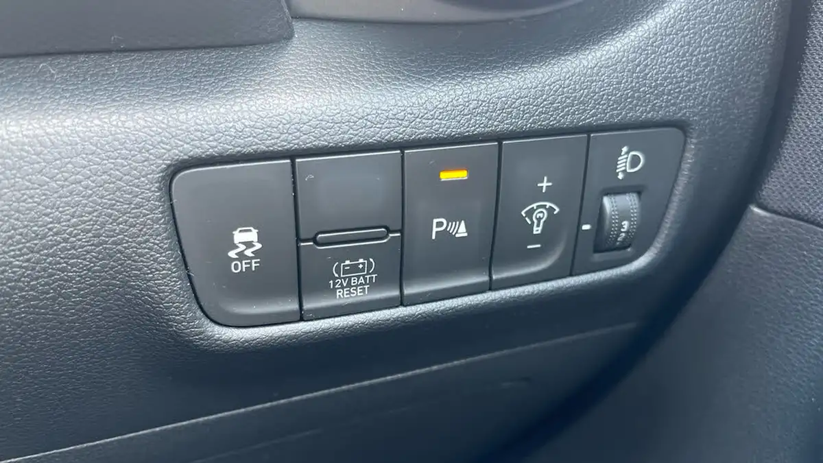 2022-hyundai-kona-16-gdi-premium-big-21