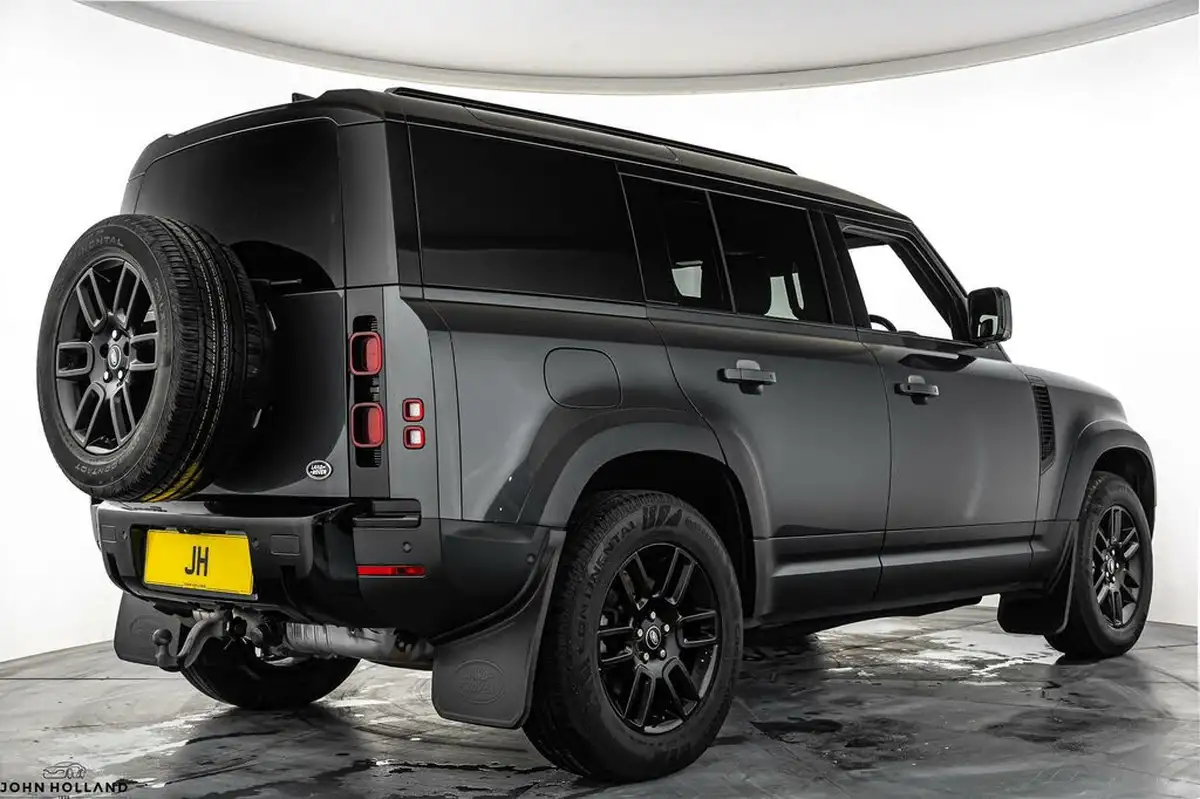 2021-land-rover-110-defender-30-d300-hard-top-hse-110-big-8