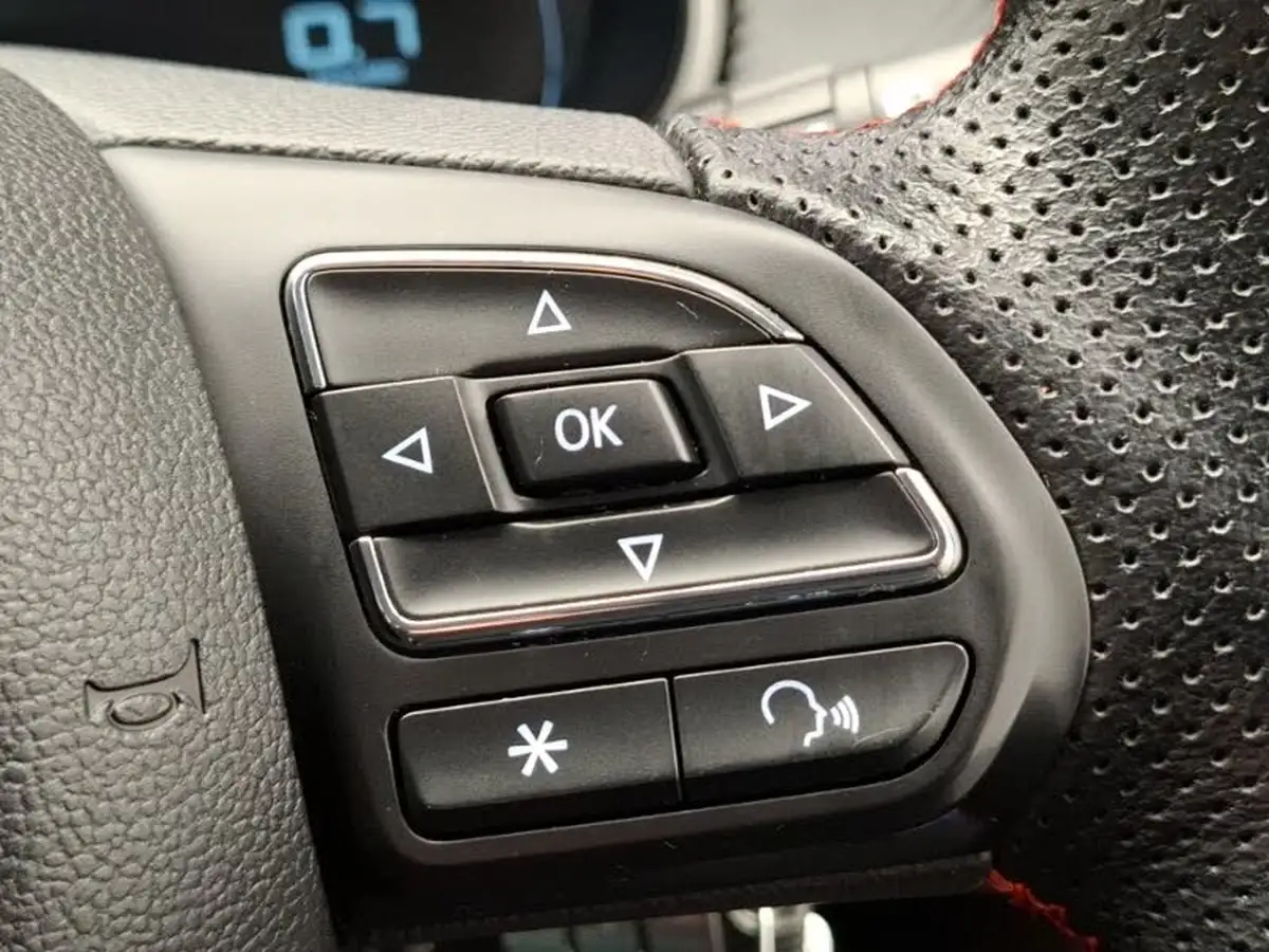 2022-mg-zs-suv-15-vti-tech-exclusive-big-15