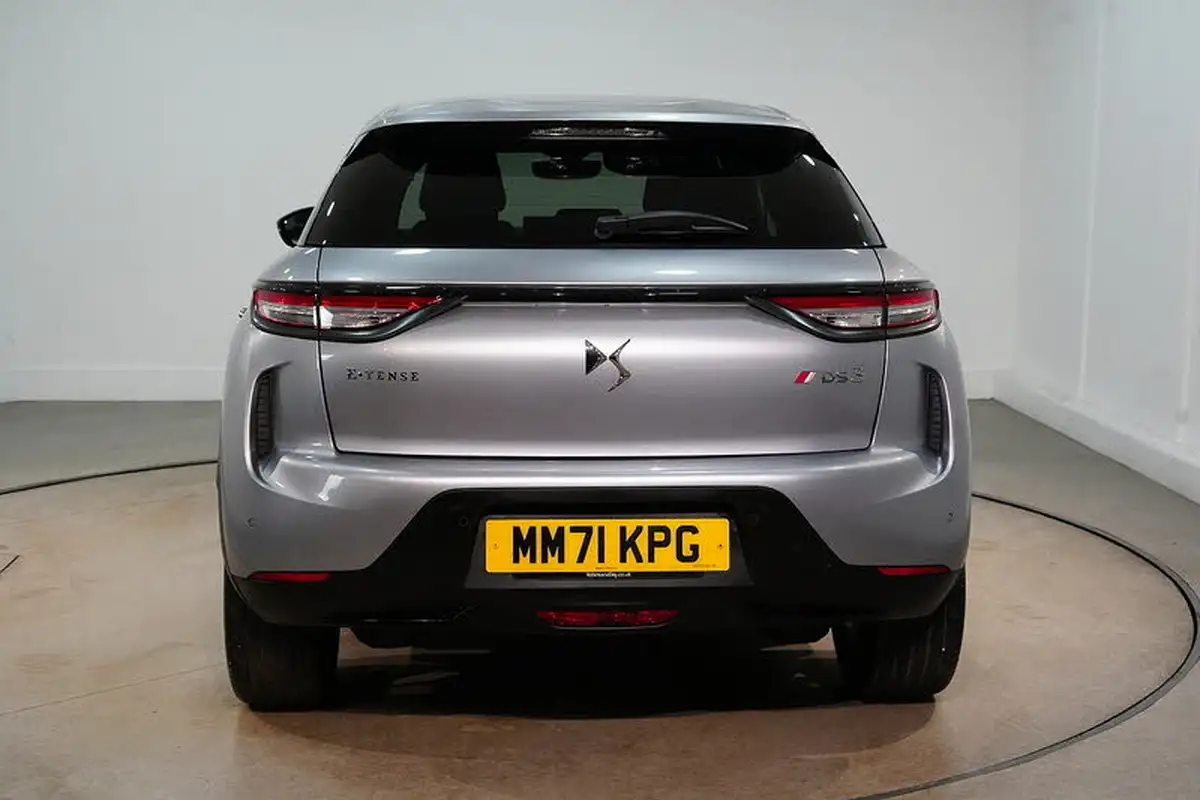 2021-ds-ds-3-crossback-e-tense-performance-line-big-7