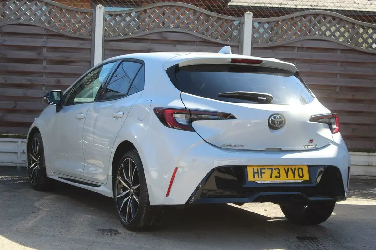 2023-toyota-corolla-18-vvt-i-gr-sport-138bhp-hatchback-big-7