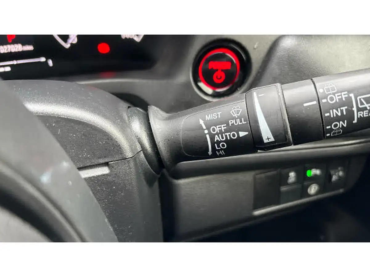 2022-honda-hr-v-15-i-mmd-elegance-big-14