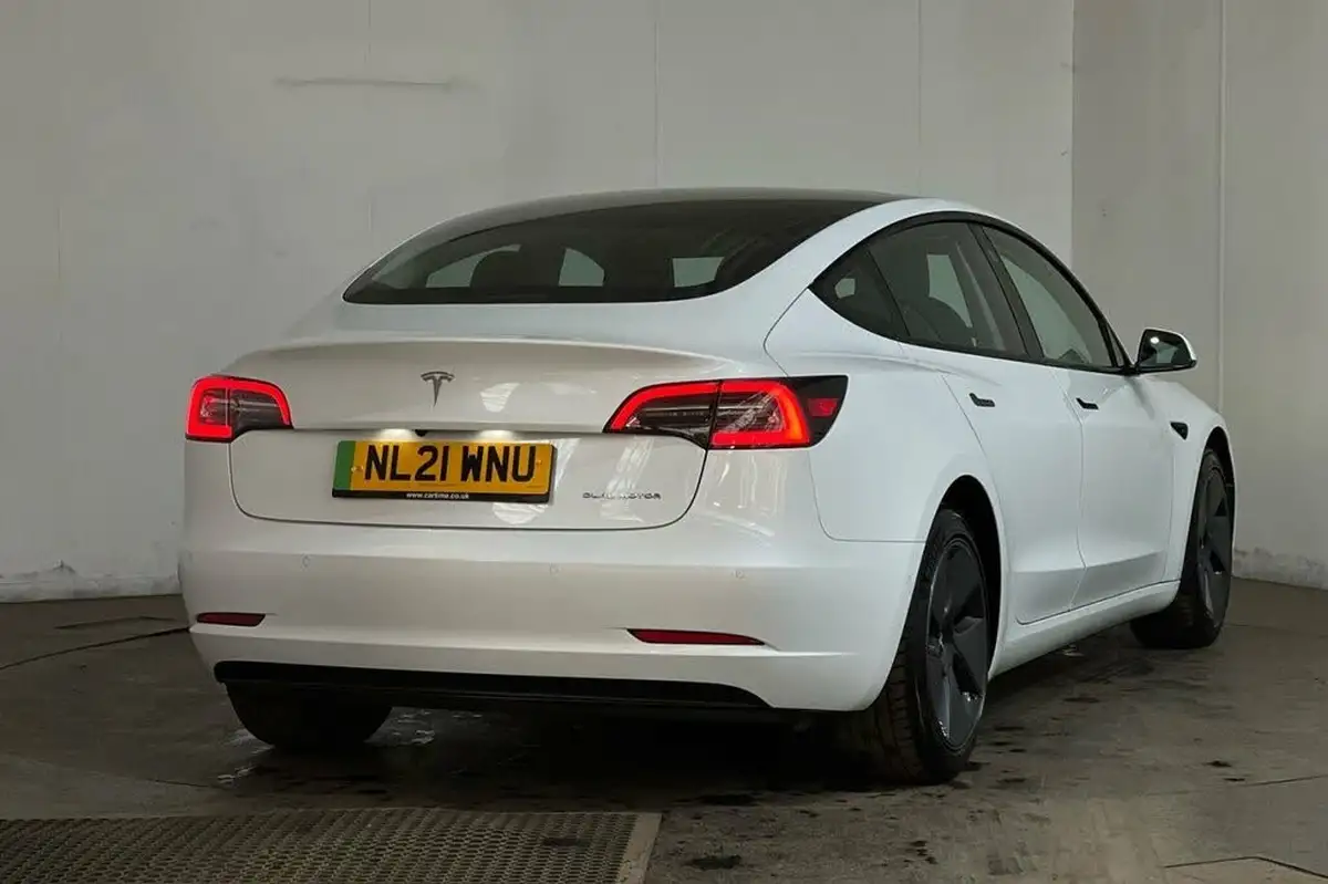 2021-tesla-model-3-e-long-range-4x4-big-16