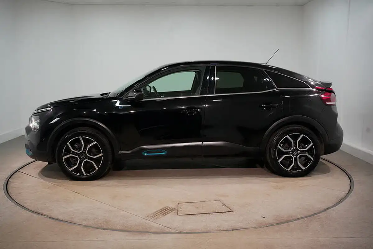 2022-citroen-c4-e-shine-plus-big-4
