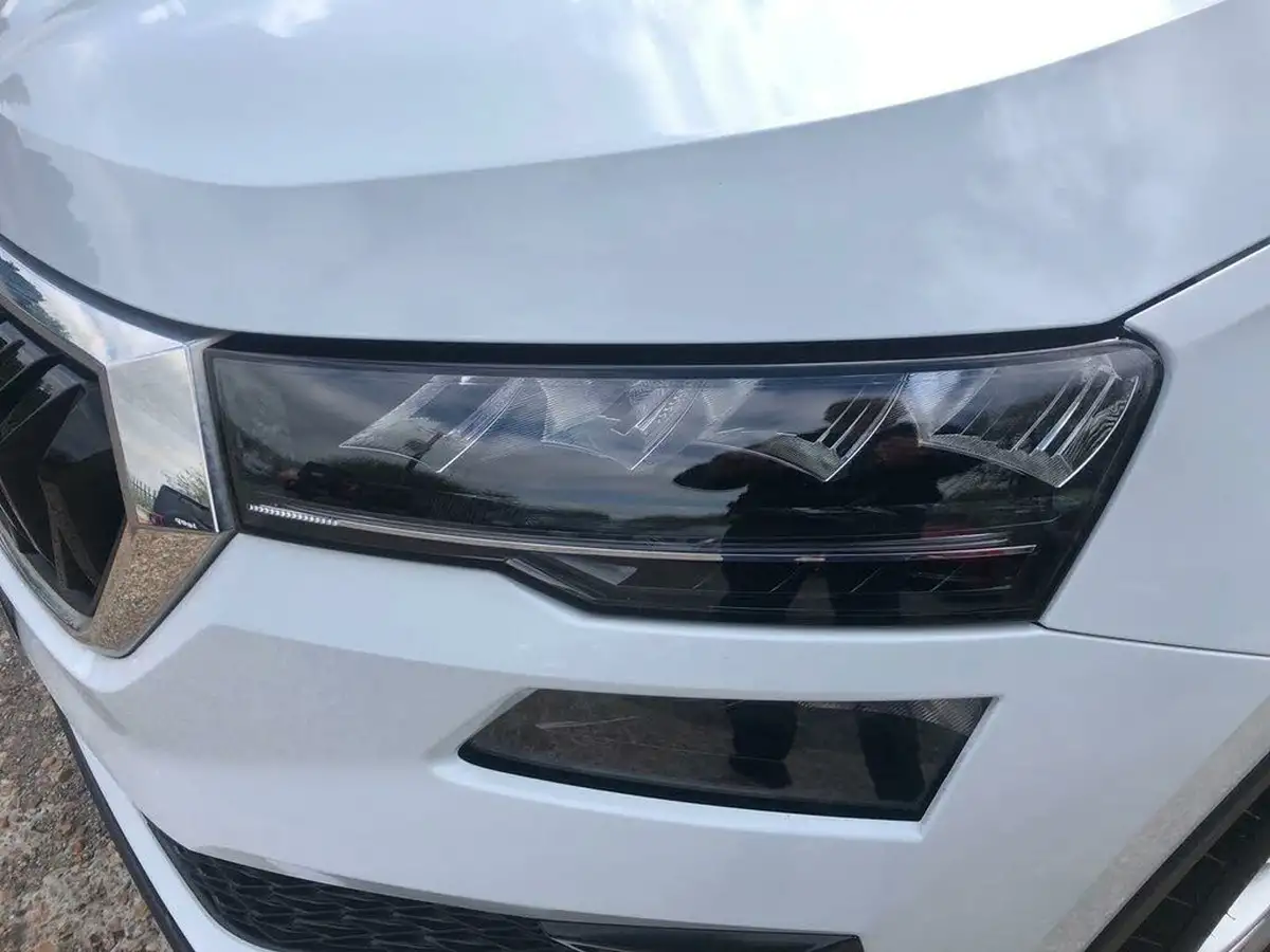 2022-skoda-karoq-15-tsi-se-drive-big-17