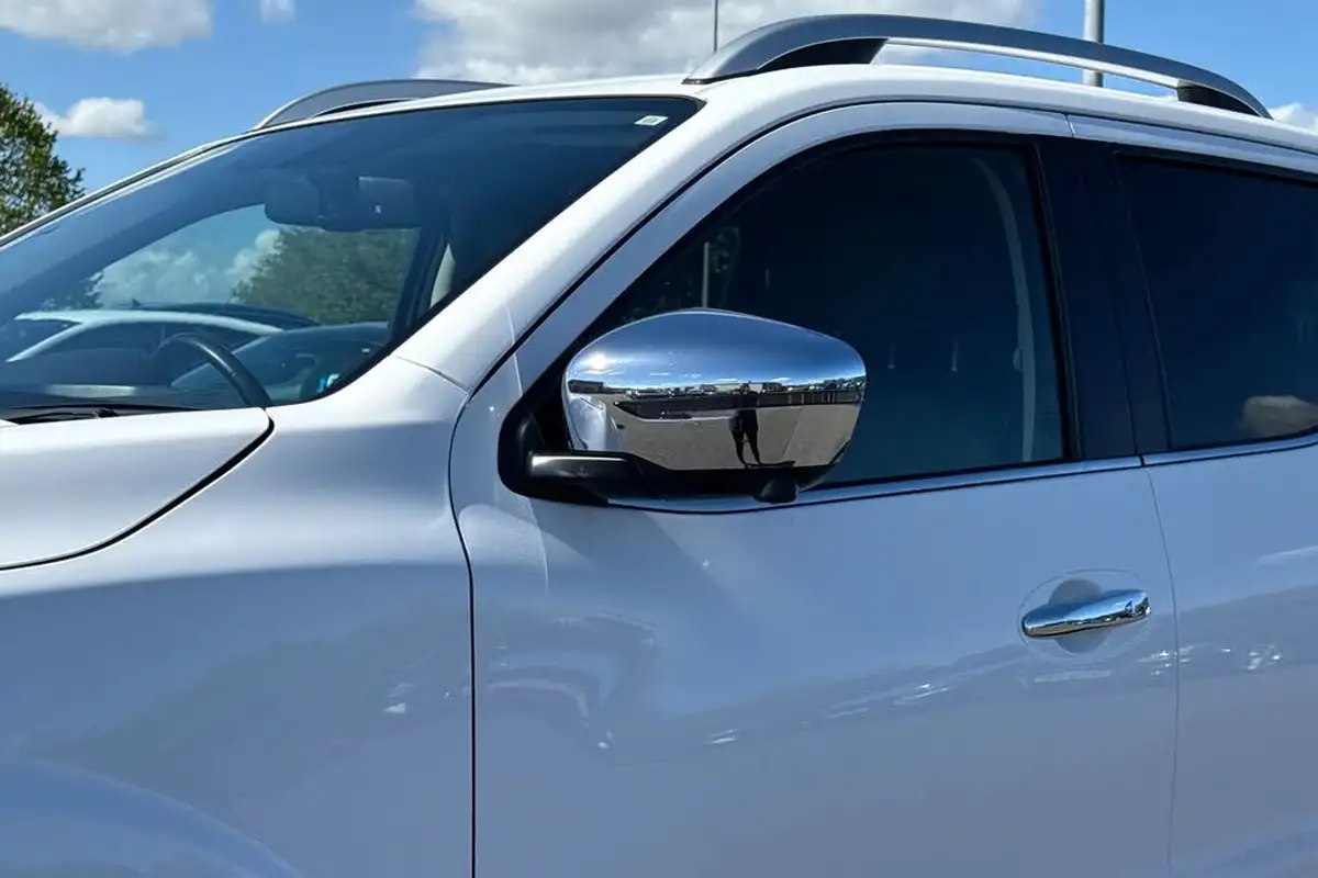2020-nissan-navara-23dci-tt-tekna-8-navileather-auto-big-27