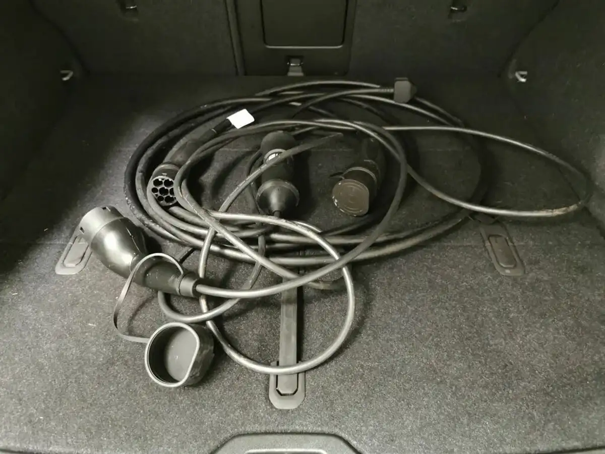 2023-volvo-xc40-e-twin-recharge-plus-big-32