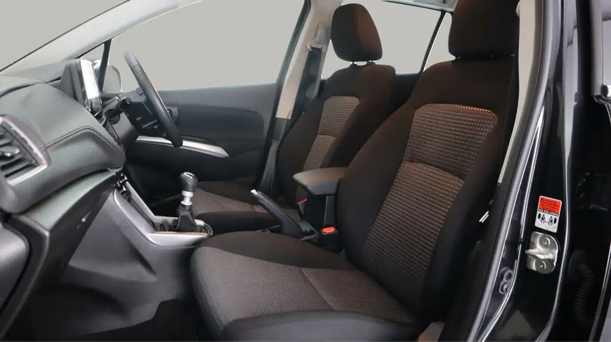 2023-suzuki-s-cross-14-boosterjet-motion-big-12