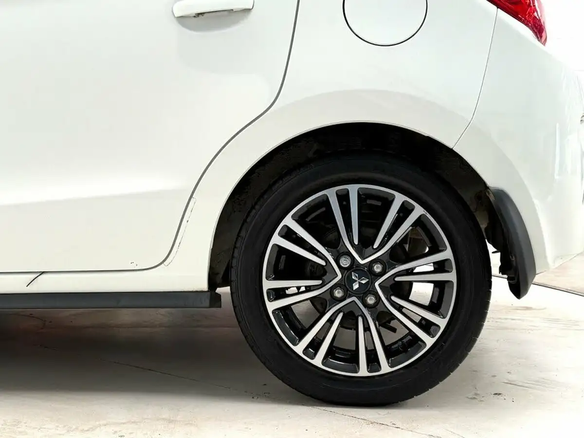 2016-mitsubishi-mirage-12-juro-cvt-big-11