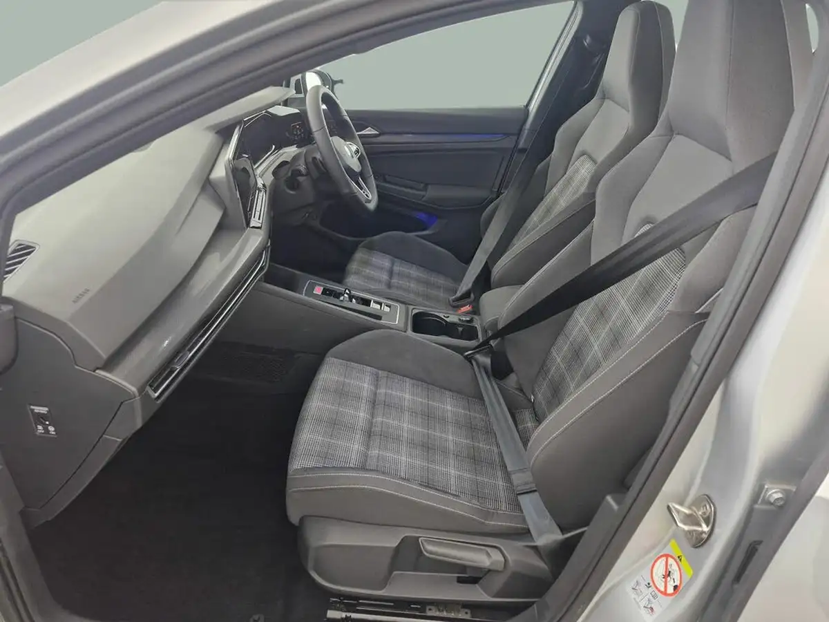 2021-volkswagen-golf-20tdi-gtd-big-26