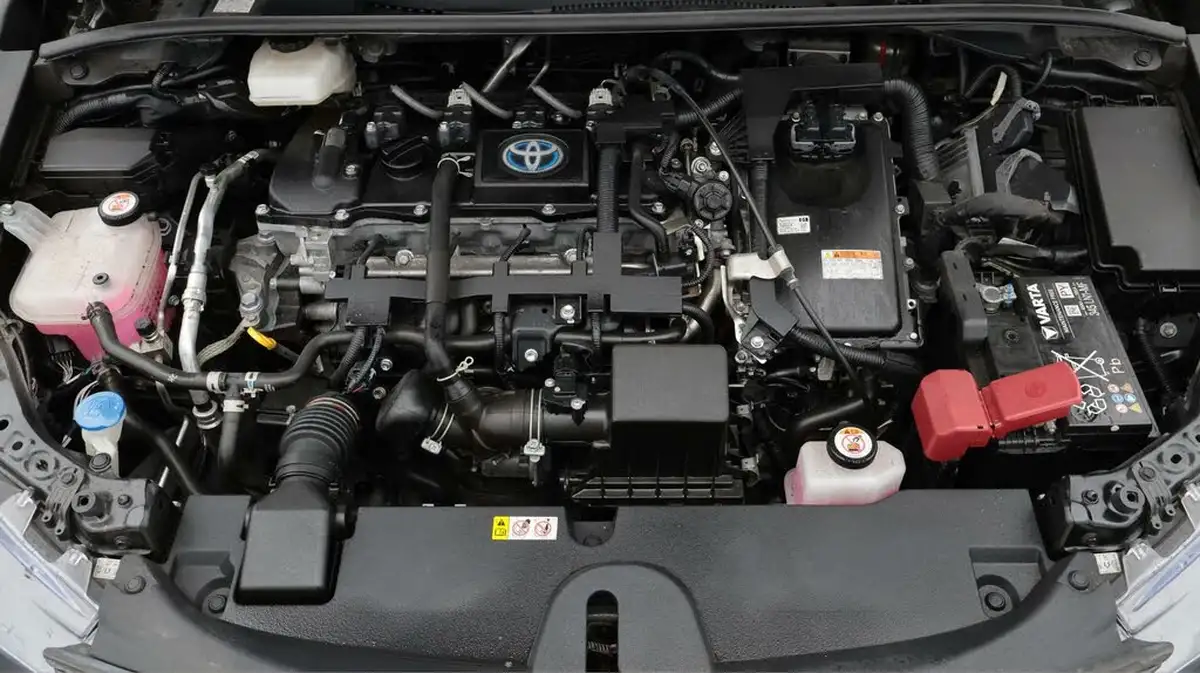 2022-toyota-corolla-18-vvt-i-icon-120bhp-trk-hatchback-5d-big-19