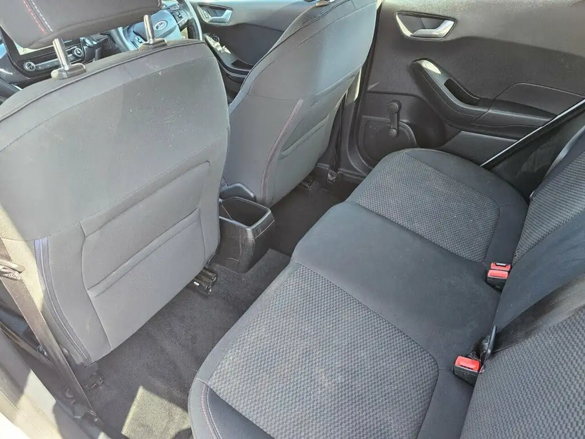 2018-ford-fiesta-10t-st-line-100ps-5d-big-33