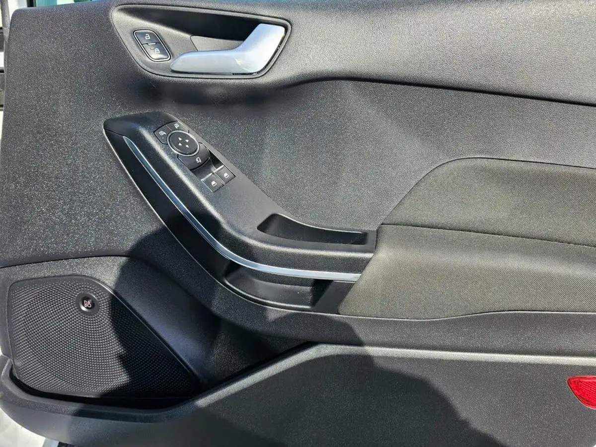 2018-ford-fiesta-10t-st-line-100ps-5d-big-9