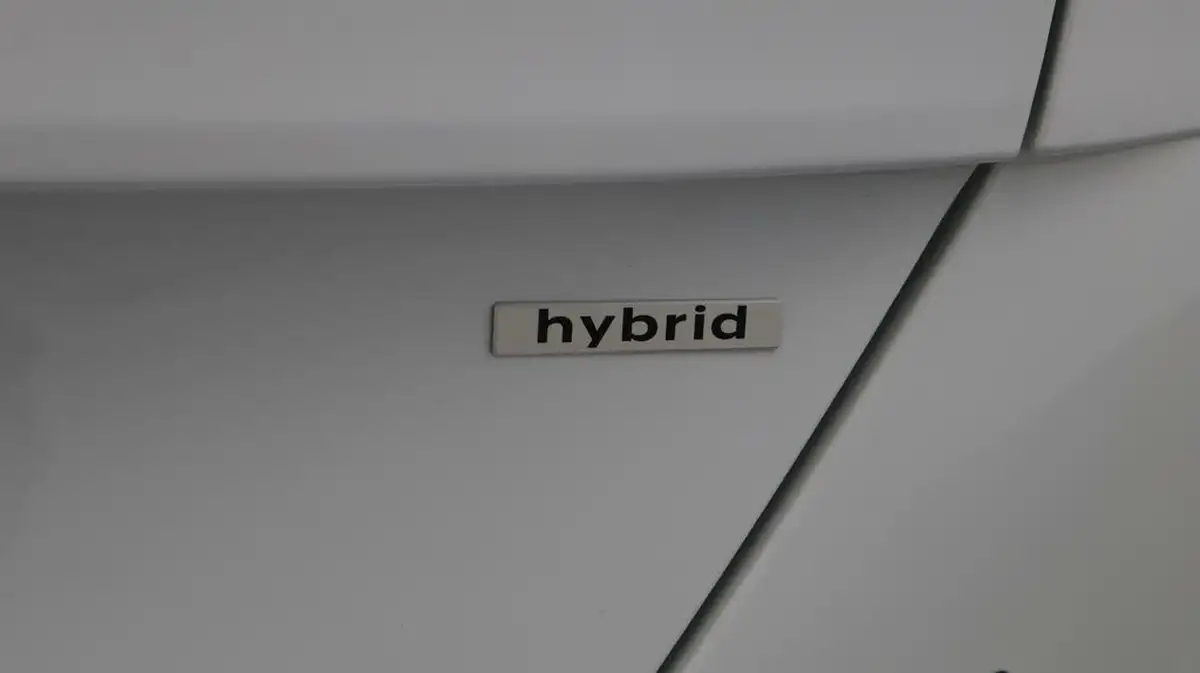 2024-hyundai-kona-16-gdi-n-line-s-141ps-dct-big-23