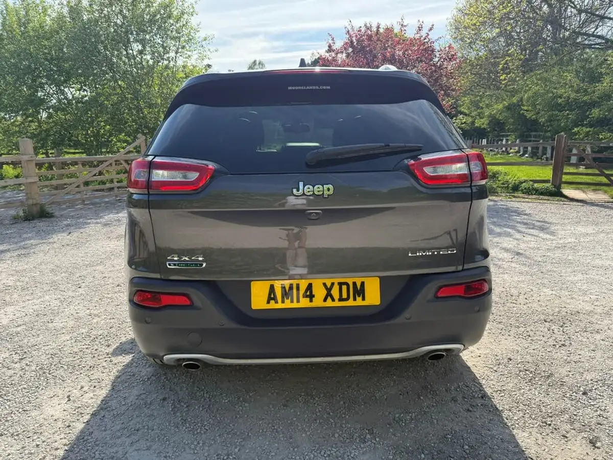 2014-jeep-cherokee-20crd-limited-168bhp-4wd-ss-auto-big-3