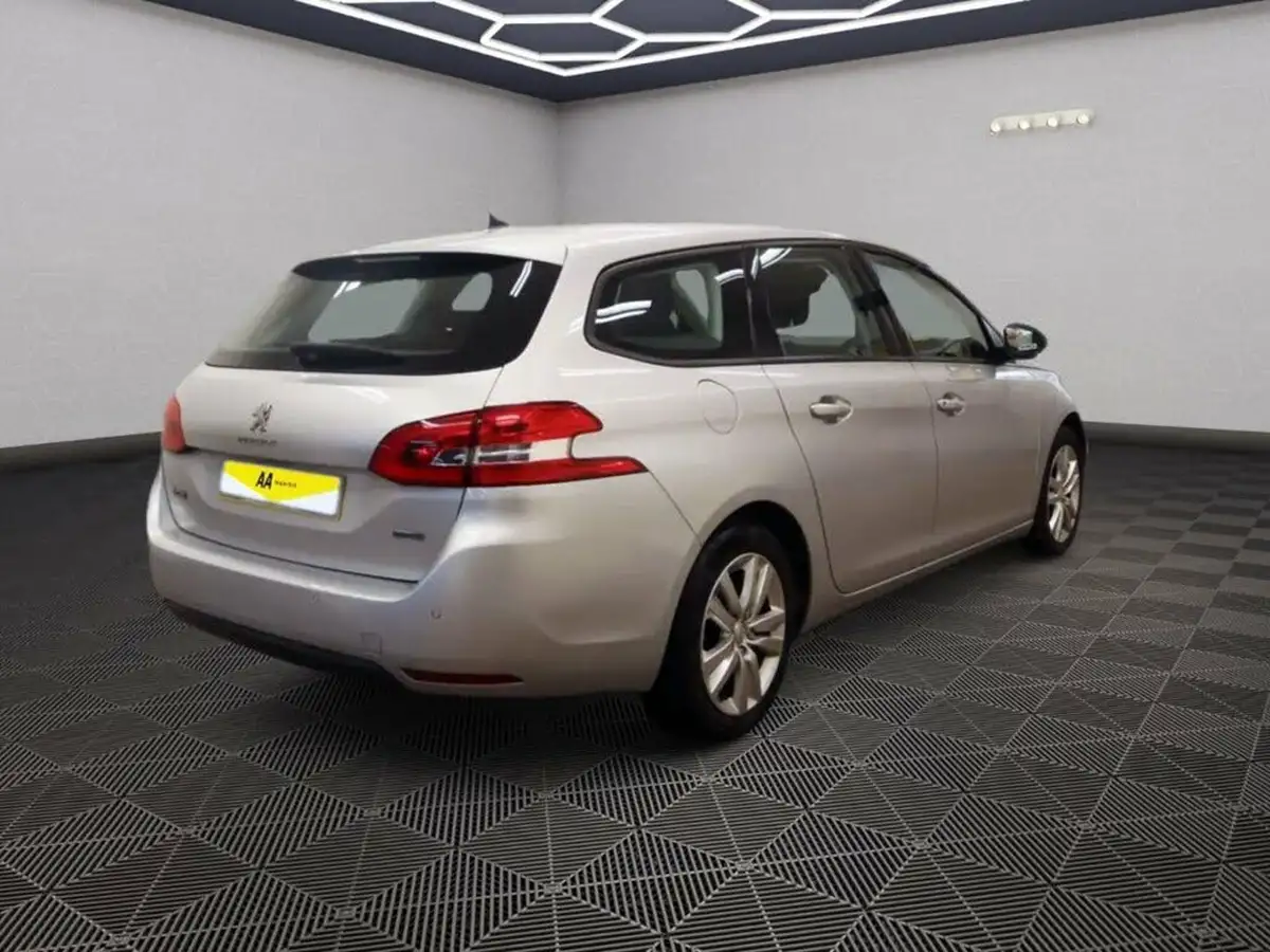2016-peugeot-308-sw-12-puretech-active-110bhp-99g-big-3