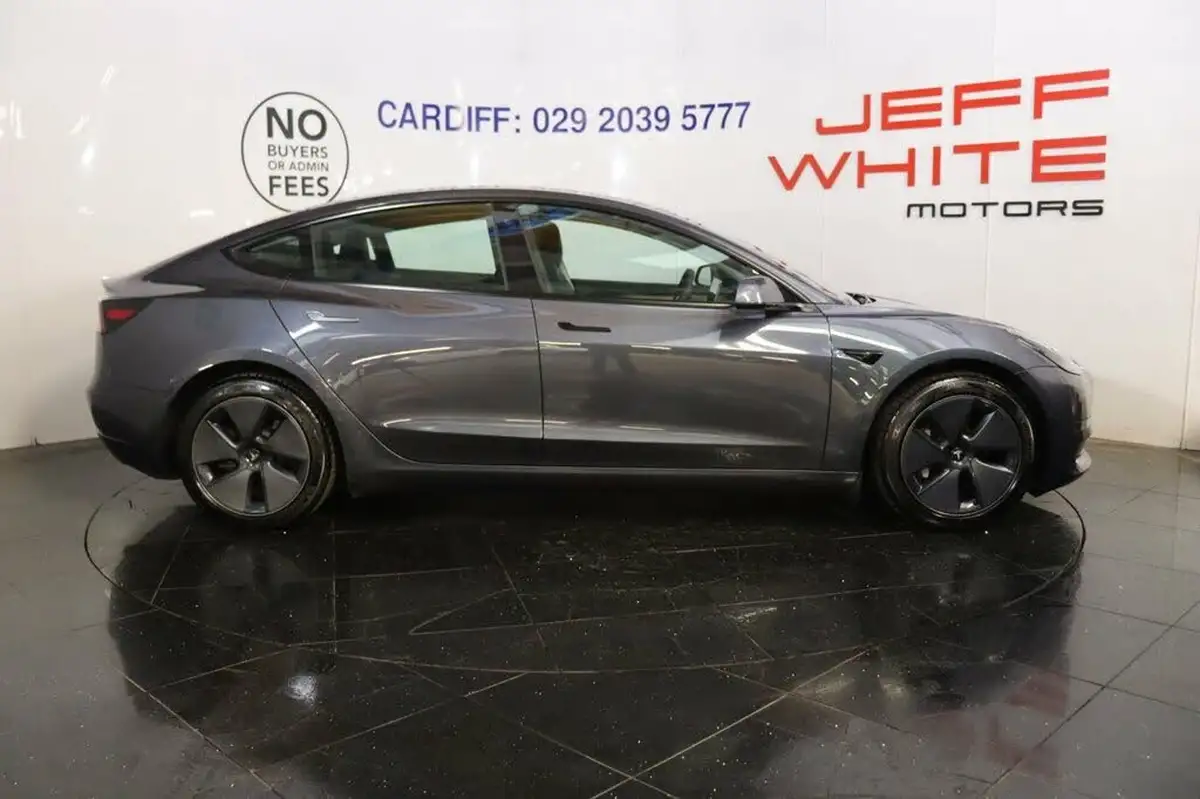 2021-tesla-model-3-e-long-range-awd-big-5