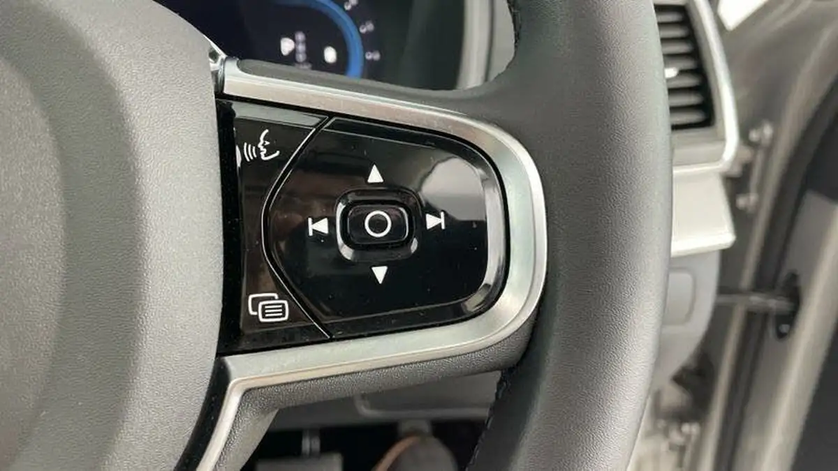 2024-volvo-xc90-20-b5-plus-big-11