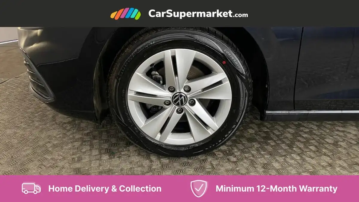 2023-volkswagen-golf-20tdi-life-hatchback-dsg-big-18