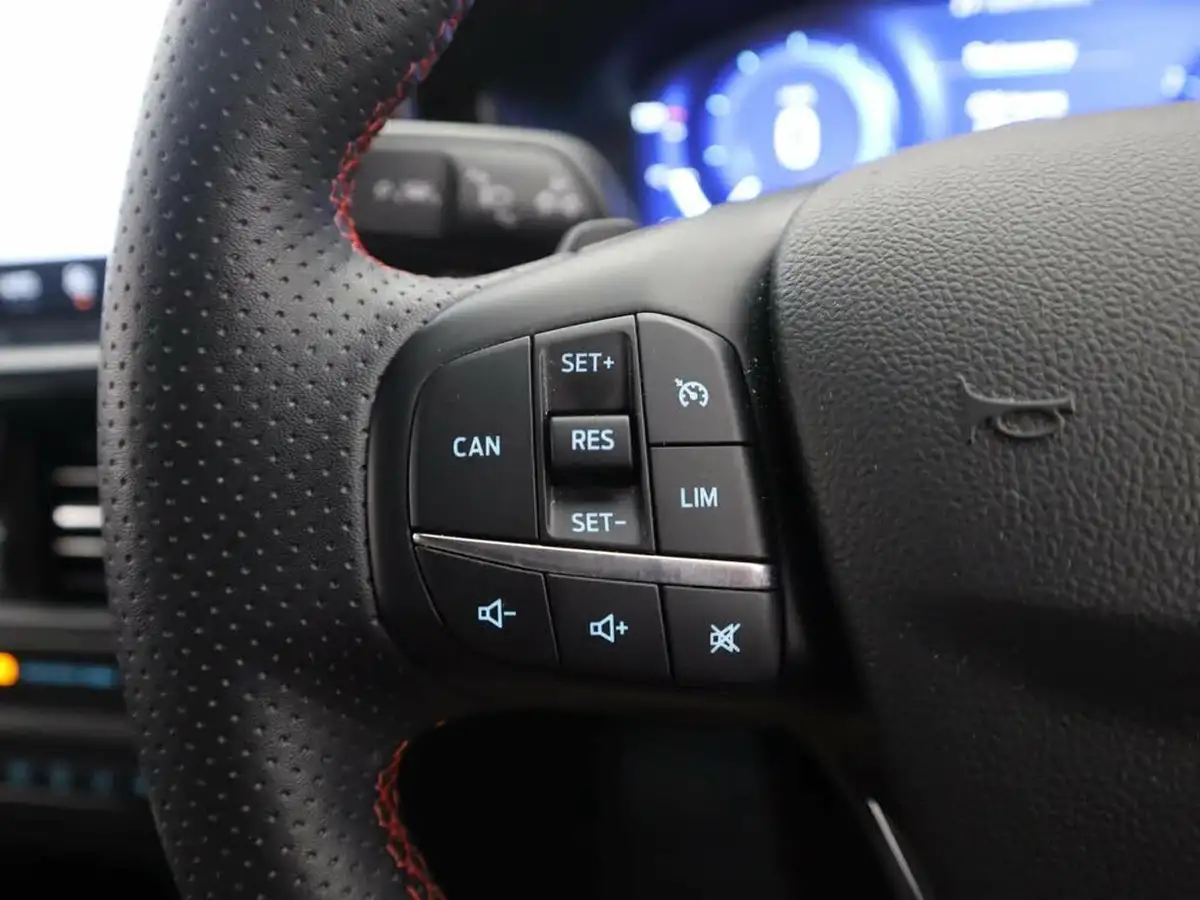 2023-ford-focus-10t-st-line-x-125ps-hybrid-mhev-hatchback-powershift-big-22