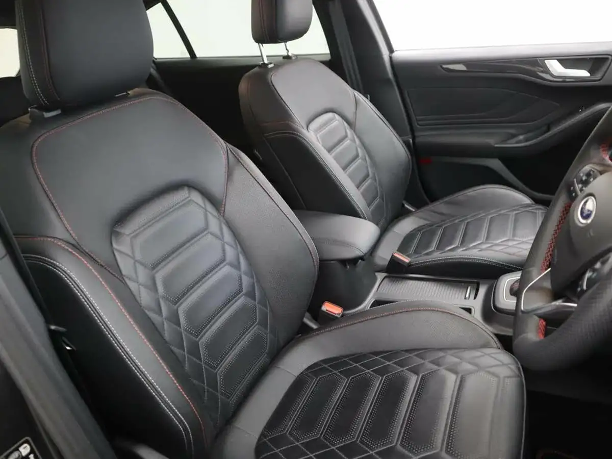 2023-ford-focus-10t-st-line-x-125ps-hybrid-mhev-hatchback-powershift-big-6