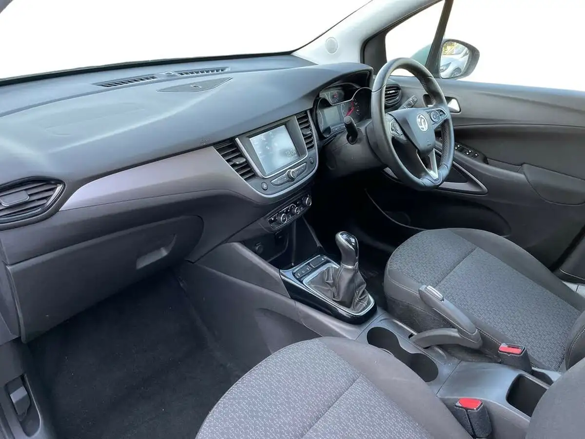 2019-vauxhall-crossland-x-12-se-83ps-big-6