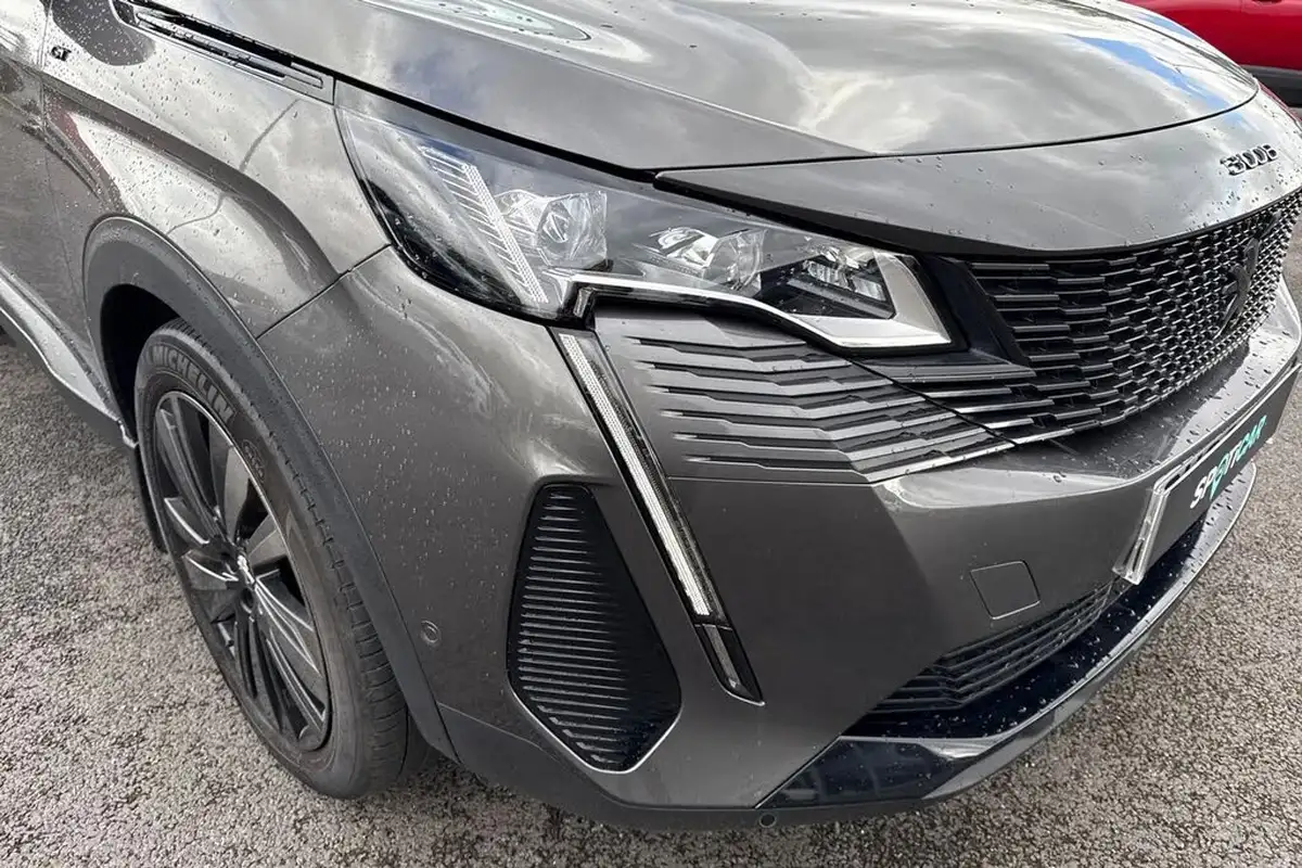 2022-peugeot-3008-suv-12-puretech-gt-premium-big-8