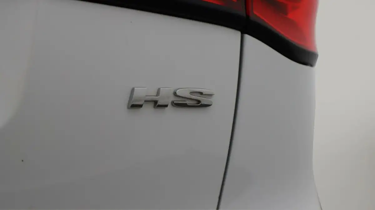 2022-mg-hs-15t-gdi-exclusive-162ps-big-21