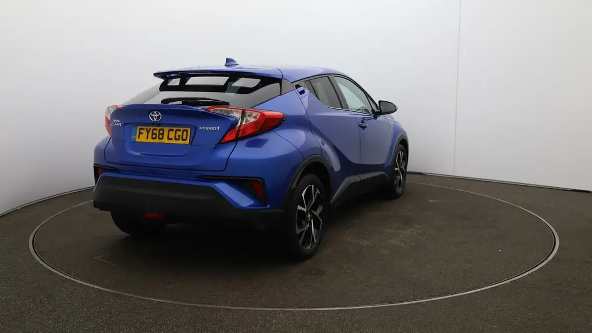 2018-toyota-c-hr-18-vvt-i-design-big-48