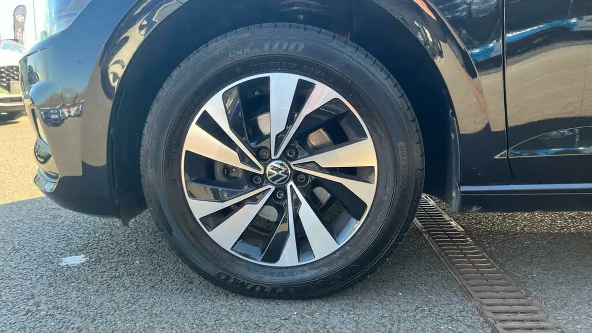 2021-volkswagen-polo-10-tsi-match-big-17