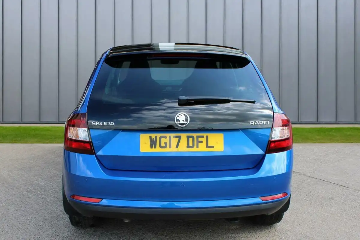 2017-skoda-rapid-spaceback-10-tsi-se-sport-109ps-big-5