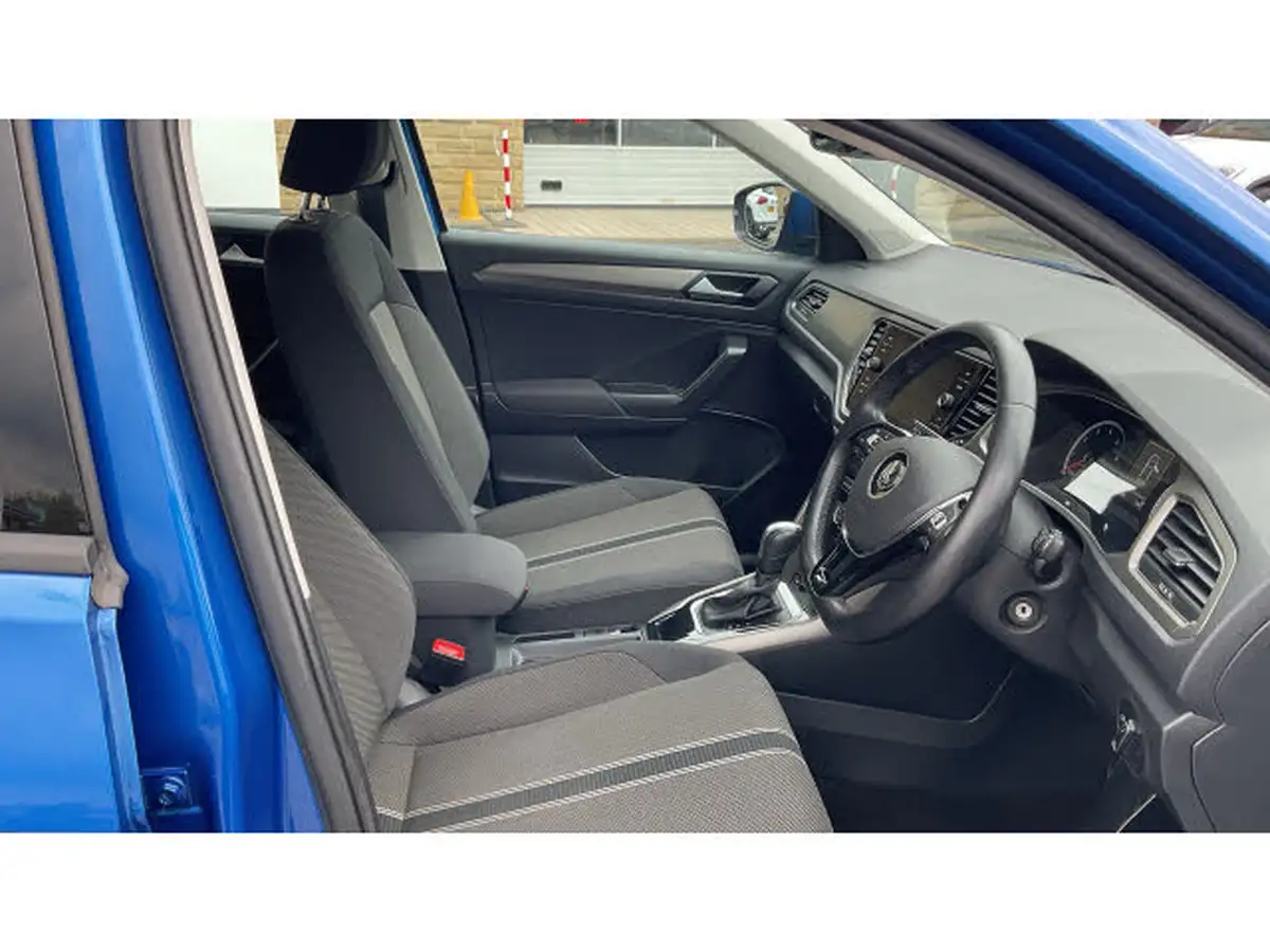 2020-volkswagen-t-roc-15-tsi-se-dsg-big-14