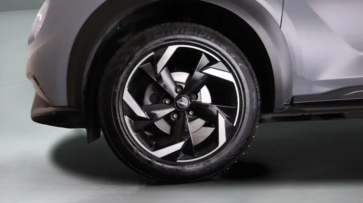 2023-nissan-juke-10-dig-t-n-connecta-dct-big-18