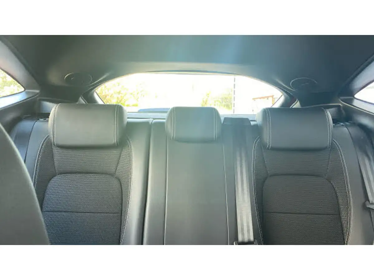 2019-jaguar-e-pace-20-i4d-r-dynamic-180ps-awd-auto-big-35