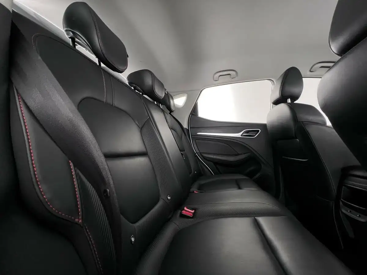 2020-mg-zs-suv-15-vti-tech-exclusive-106ps-big-14