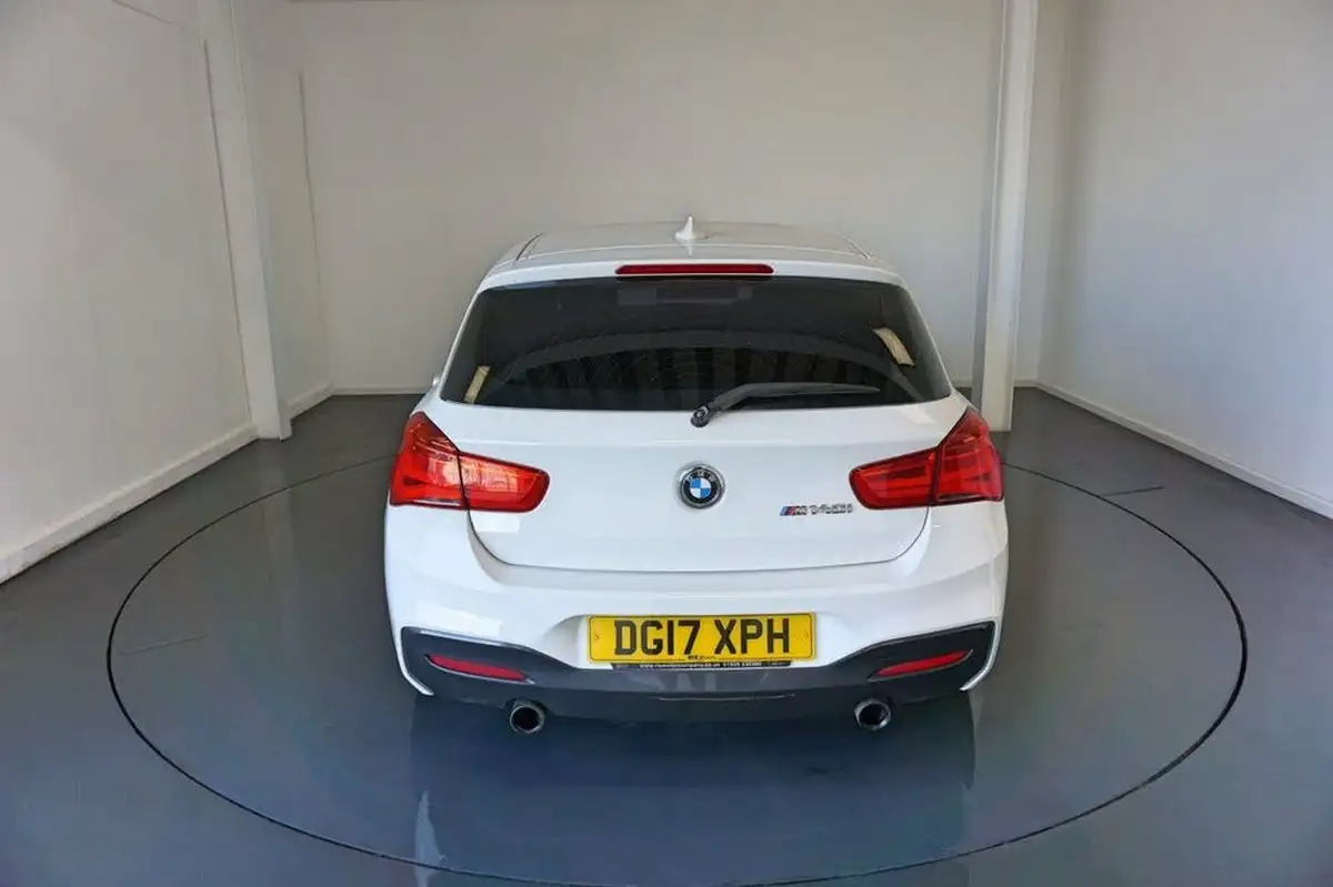 2017-bmw-1-series-30-m140i-5d-big-6