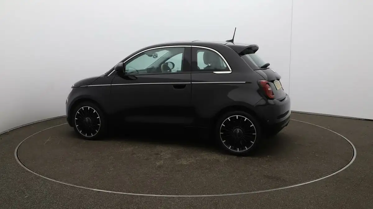 2021-fiat-500-e-la-prima-big-41