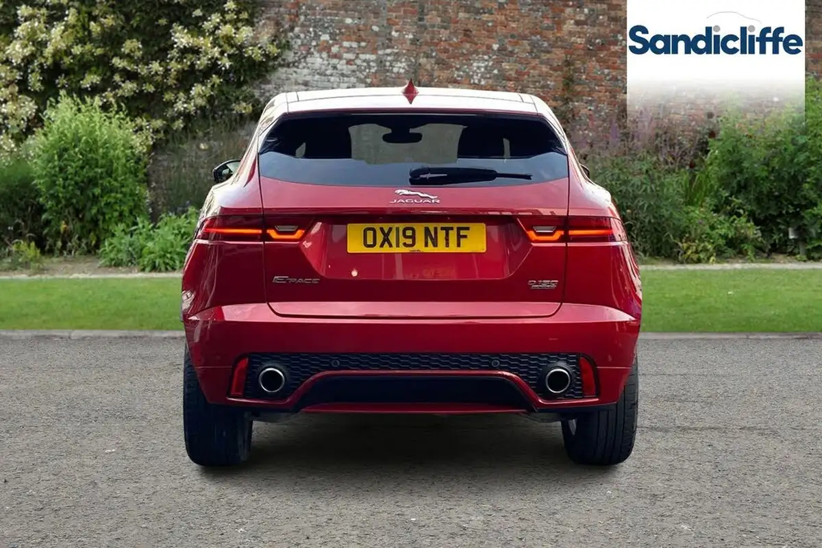 2019-jaguar-e-pace-20-i4d-r-dynamic-se-150ps-awd-auto-big-3