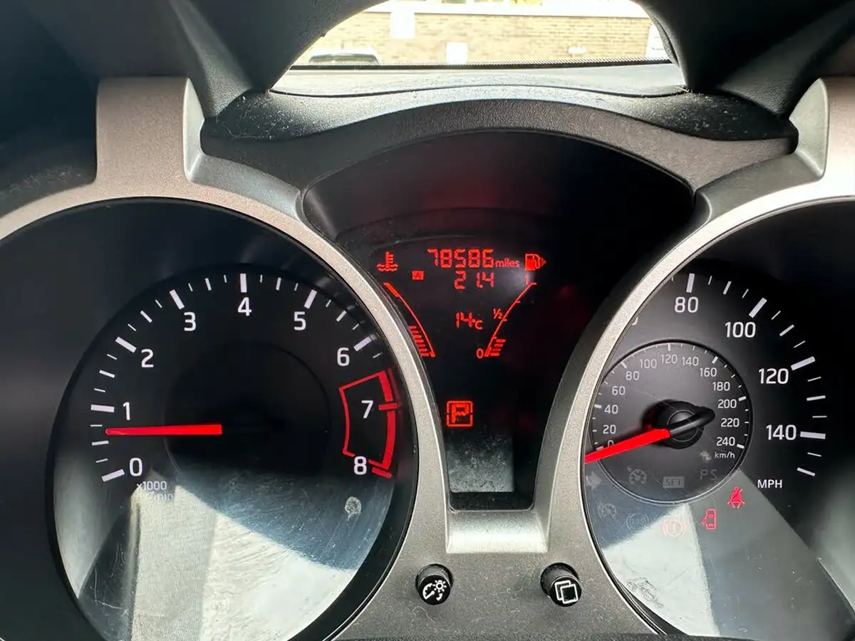2013-nissan-juke-16-tekna-16v-1598cc-cvt-big-25