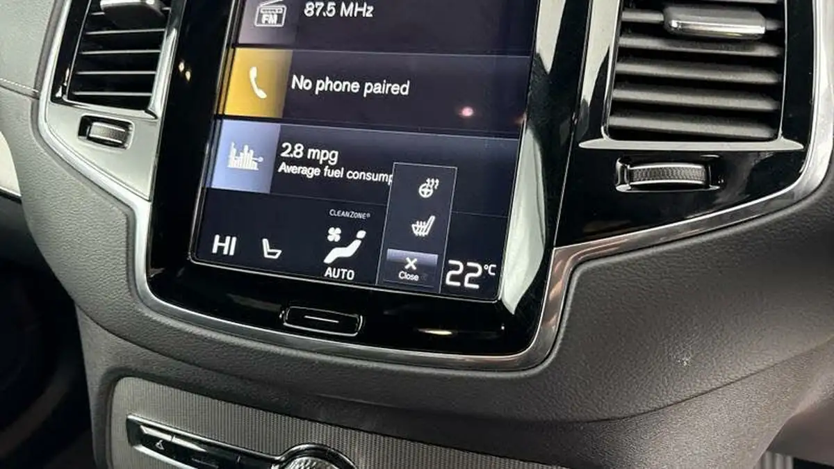 2021-volvo-xc90-20td-b5-r-design-big-13