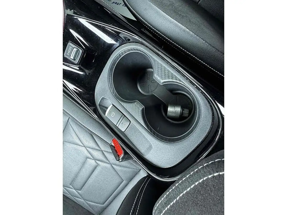 2021-nissan-juke-10-dig-t-tekna-dct-big-28
